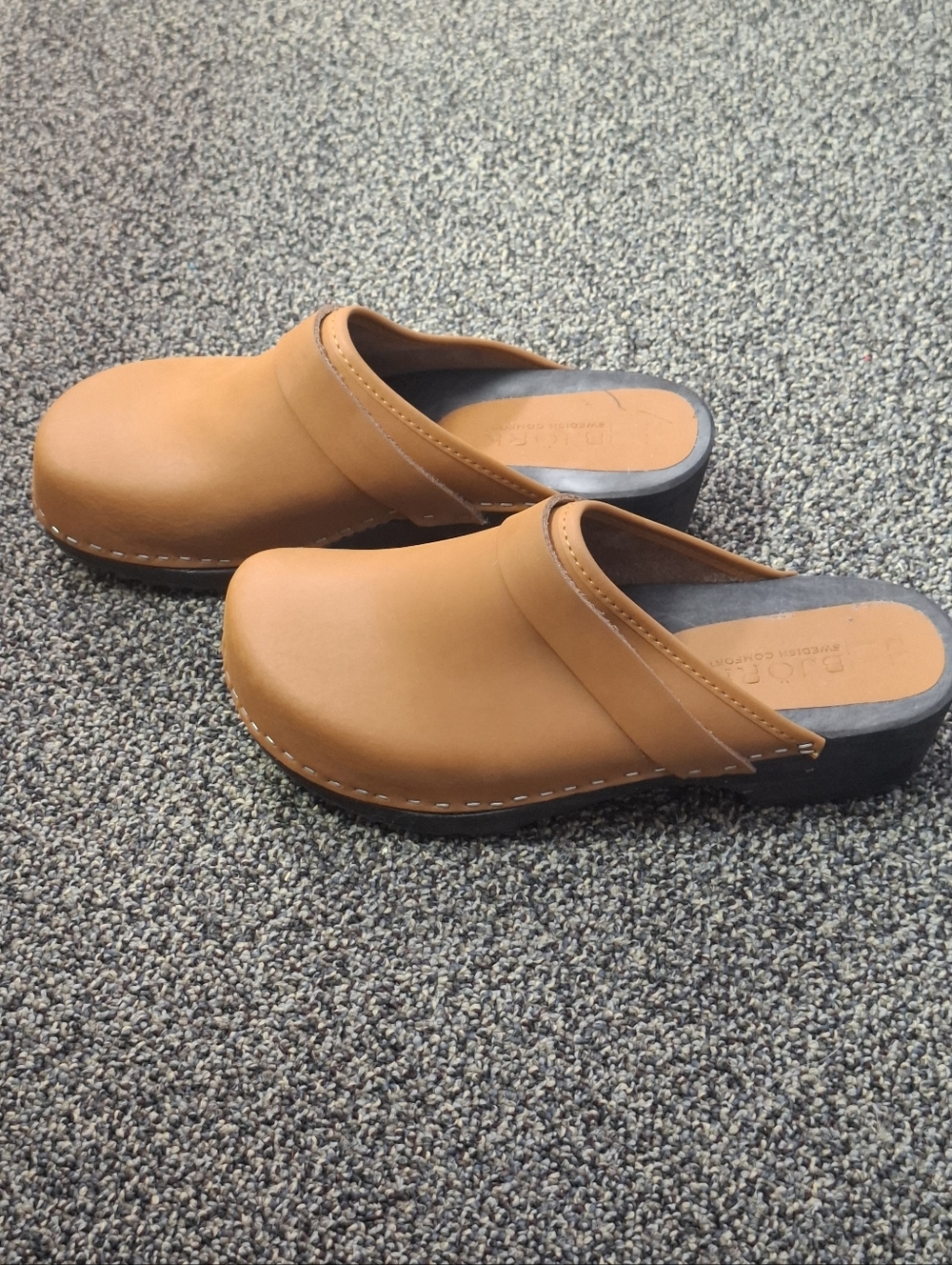Bjork Swedish Maja Wood Leather Clogs Tan Size 39 8.5